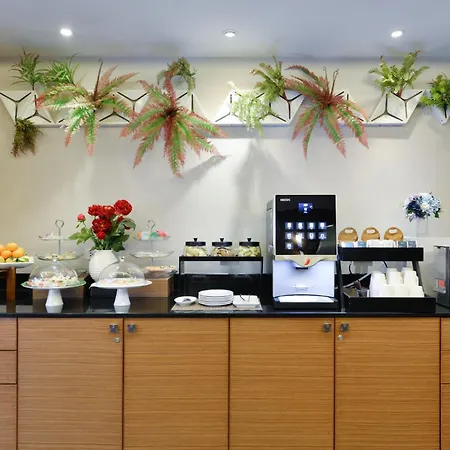 Centre Point Plus Hotel Pratunam