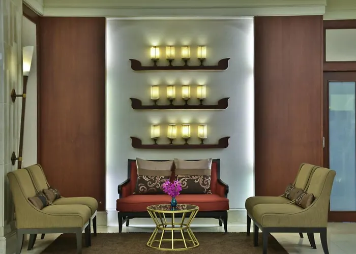 Centre Point Pratunam 4*