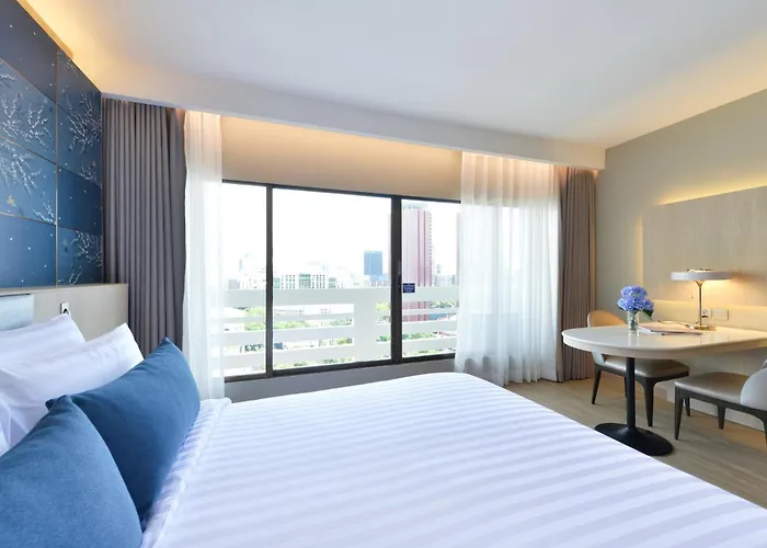 Centre Point Pratunam Hotel 4*