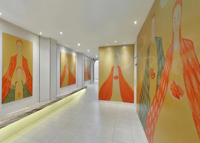 Centre Point Pratunam Hotel 4*