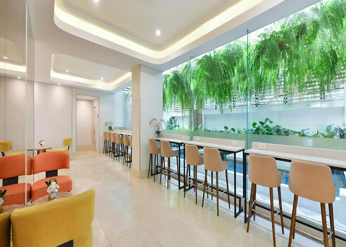 Centre Point Pratunam Hotel 4*